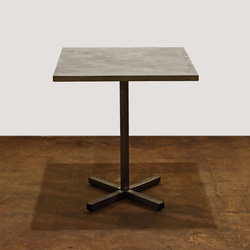 薄塗りモルタル｜ライトグレー｜カフェテーブル｜サイドテーブル｜店舗