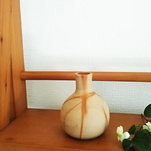 備前焼 一輪ざし 縦24㎝横幅10㎝ 備前焼 一輪ざし 縦24㎝横幅10