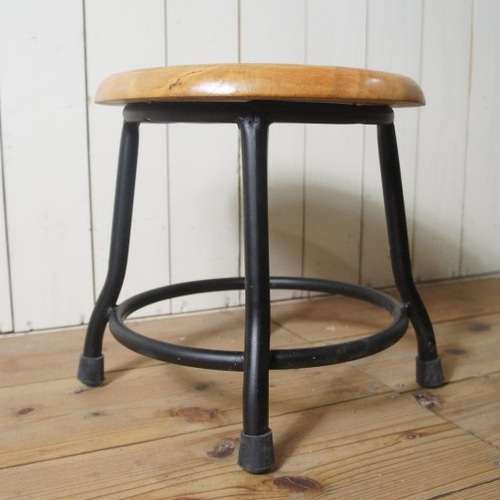 レトロな鉄脚スツール 座面チーク 無垢材 作業椅子 低い丸椅子 チェア