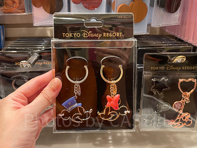 ディズニーペアキーチェーン＆ペアストラップグッズ36選！カップルにも