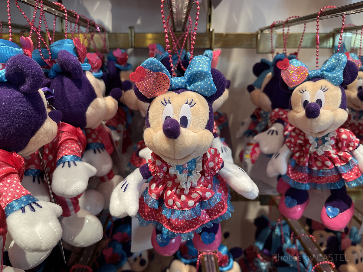 ミニーぬいぐるみバッジ（ミニーのファンダーランドグッズ