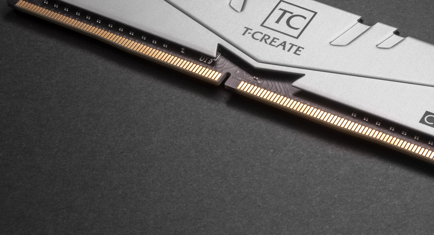 Team T-Create Classic 10 LAYERS 16GB (2 x 8GB) 288-Pin PC RAM DDR4