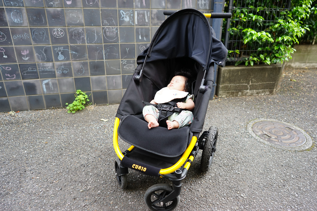 デザインに一目惚れ！CURIOのベビーカーのレビュー - URAMAYU