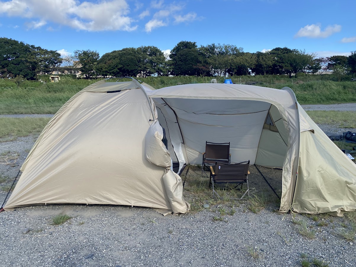 ワークマン初のツールームテント「耐久撥水2ルームシェルター