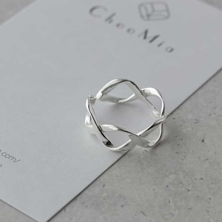 1/16(金)20:00～再入荷】【S925】ツイストクロスモチーフリング