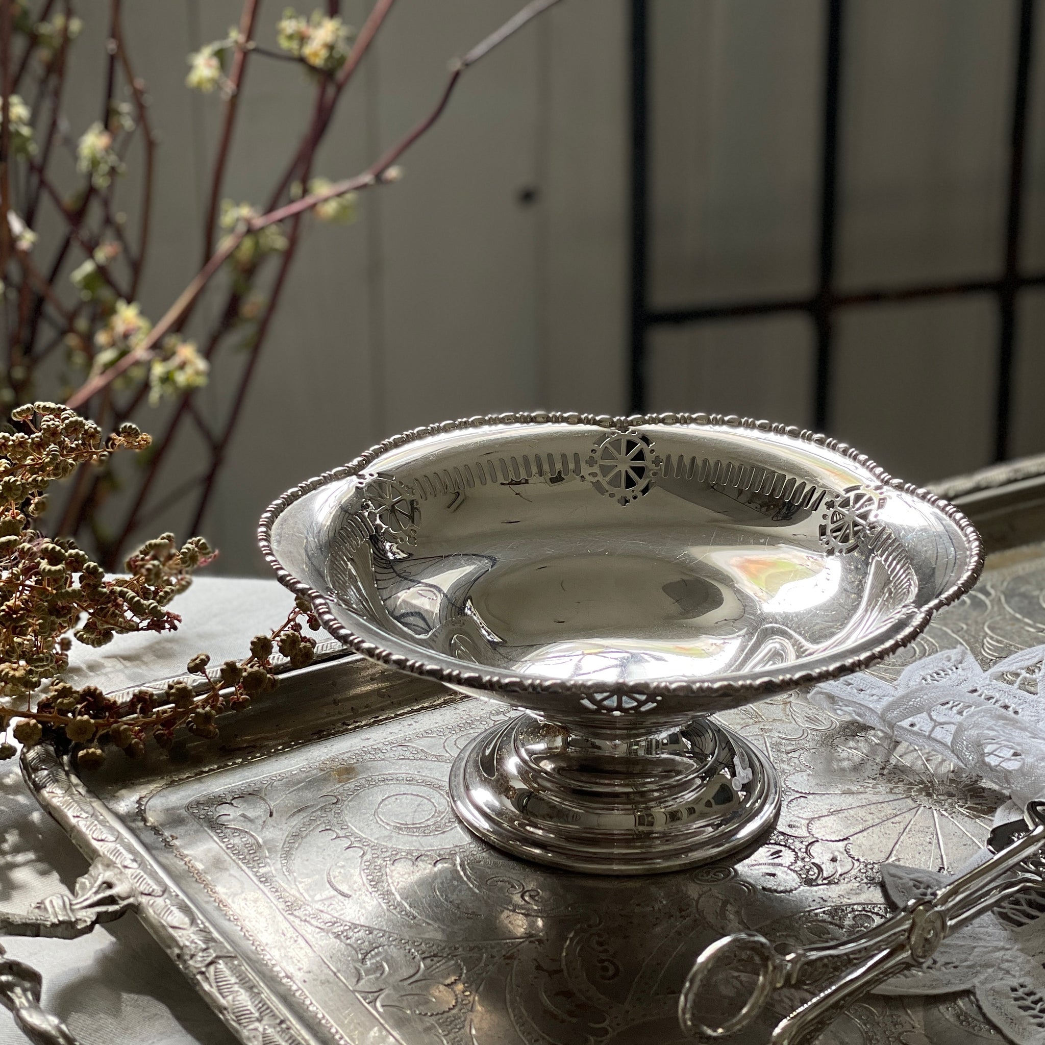 シルバープレート低めのコンポート（高さ8.5cm） イギリスアンティーク