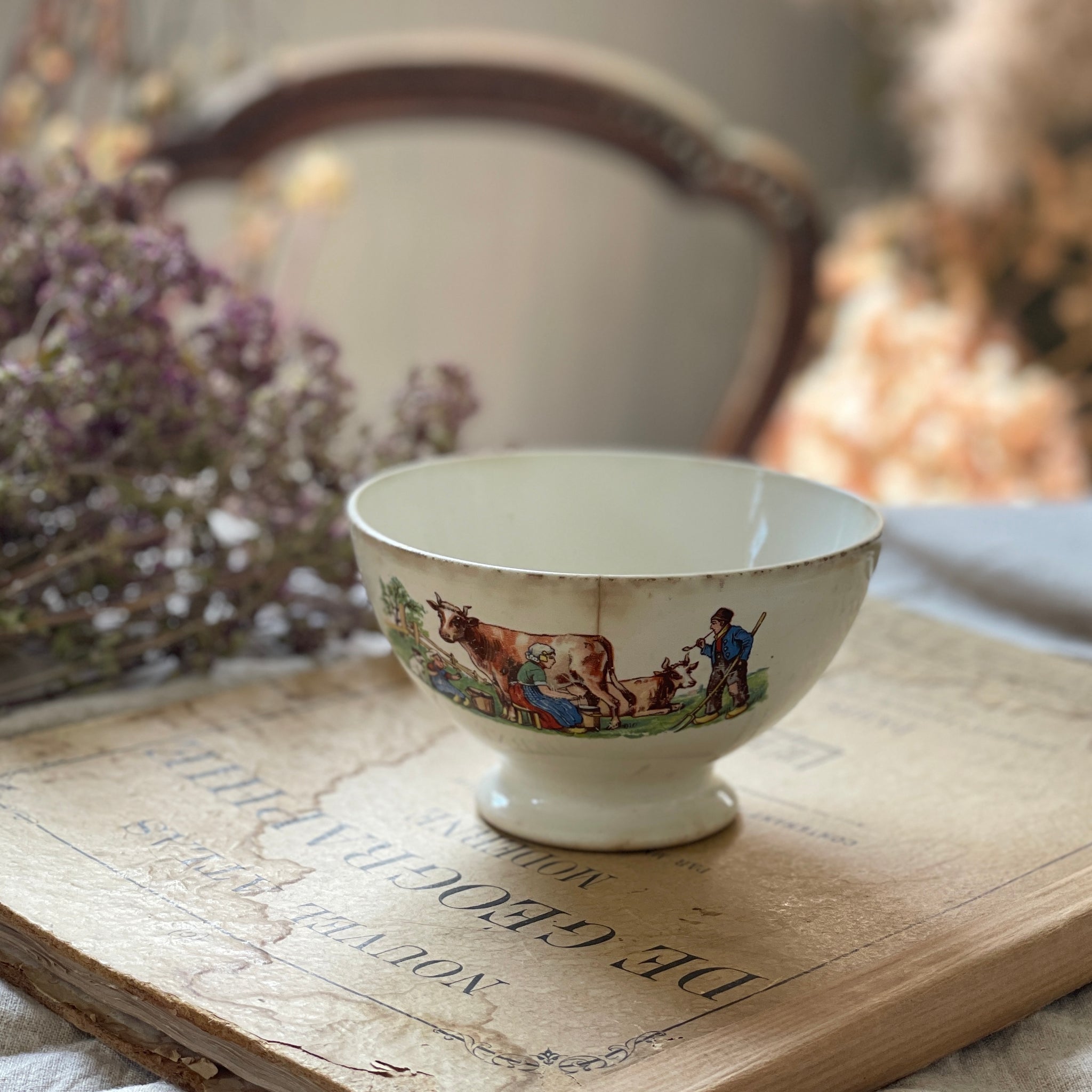 リアルな牛が可愛いカフェオレボウル（直径13.5cm） フランス