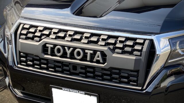 プラド150後期をタコマ風グリルに？DIYで取り付ける！｜日々を明るく