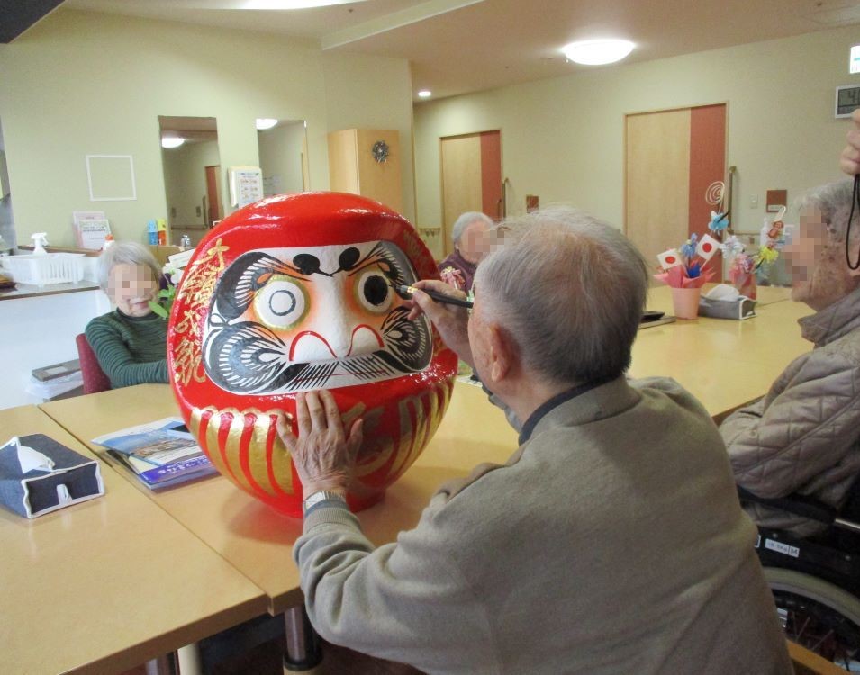 グランヴィル前橋 | ブログ | だるまの目入れを行いました👀グラン