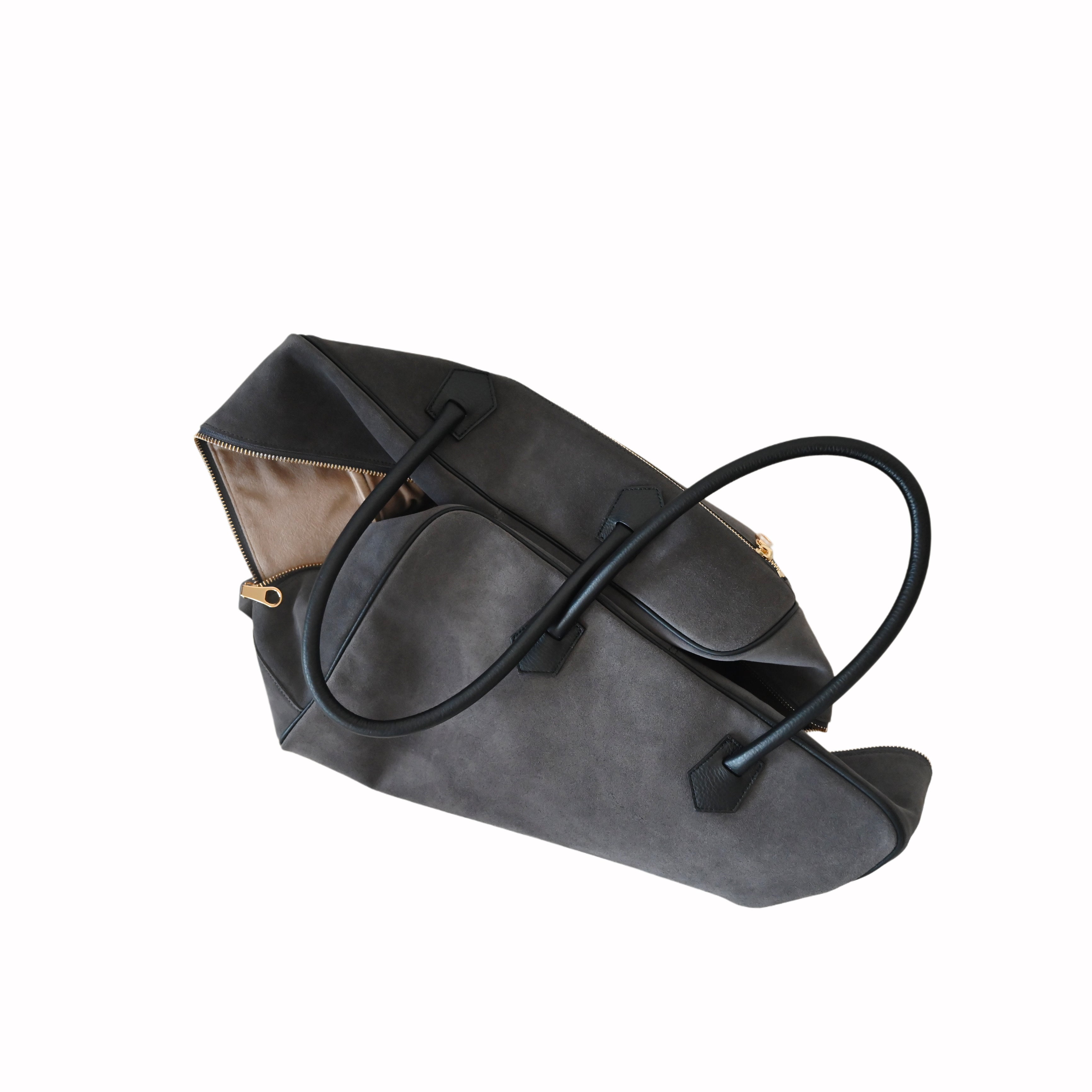 Suède Big Boston – ch!iii