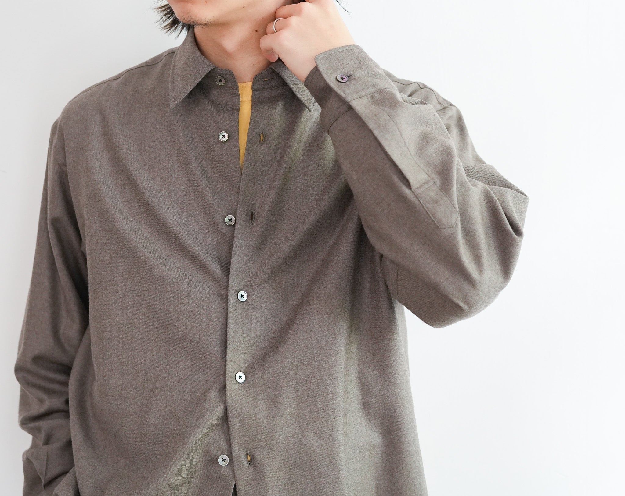AURALEE SUPER LIGHT WOOL SHIRT – Chum!