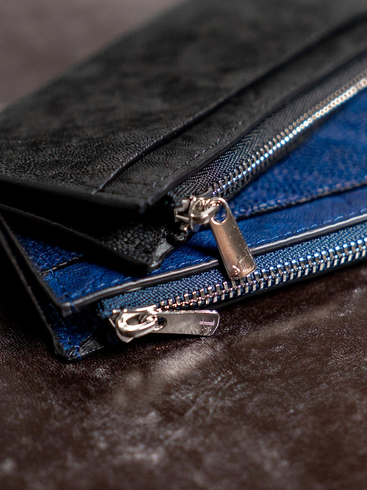 エレファントレザー フラグメントケース（ポケッタブル財布