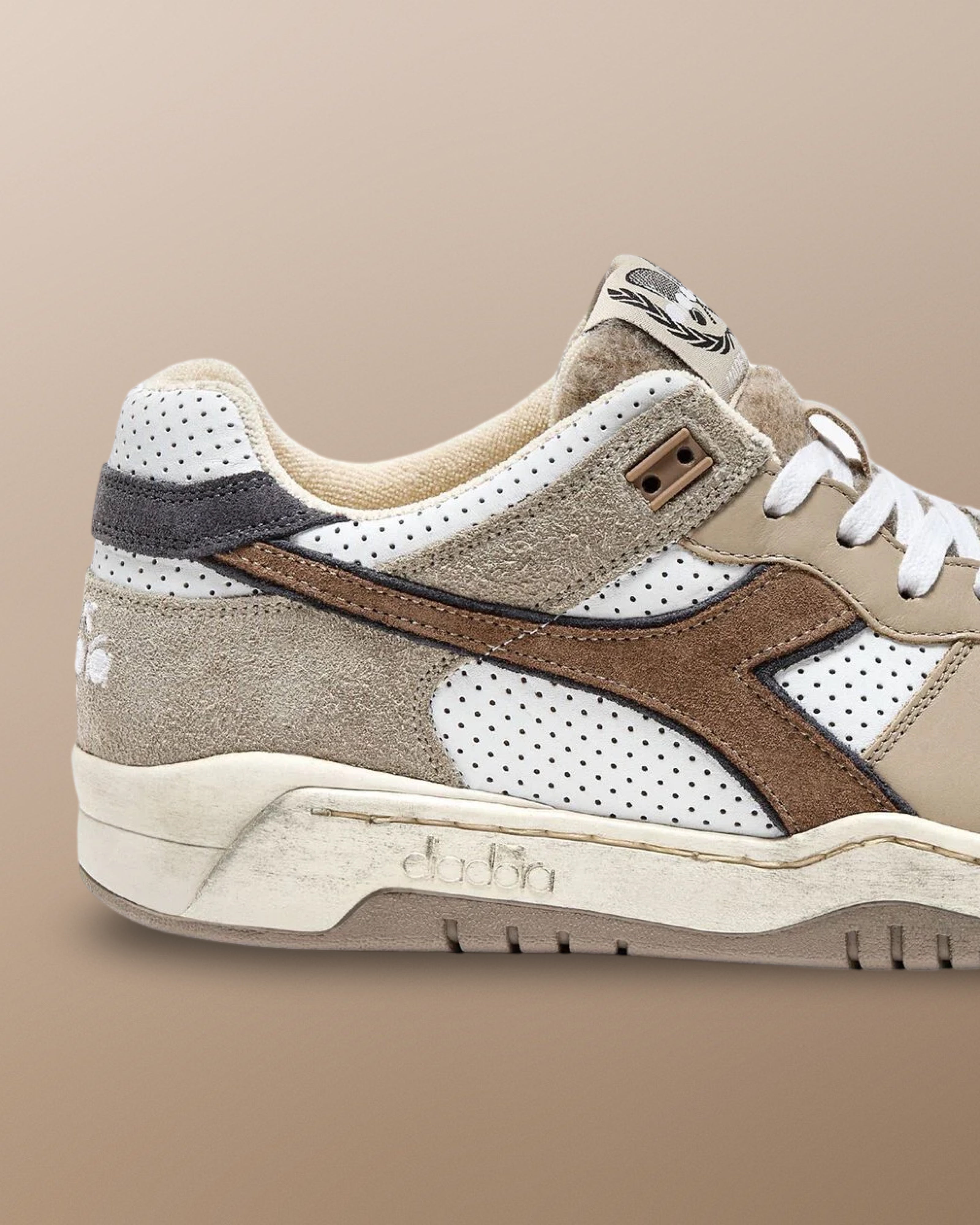 B.560 TORINO ITALIA - UNISEX - ベージュ – Diadora 公式通販