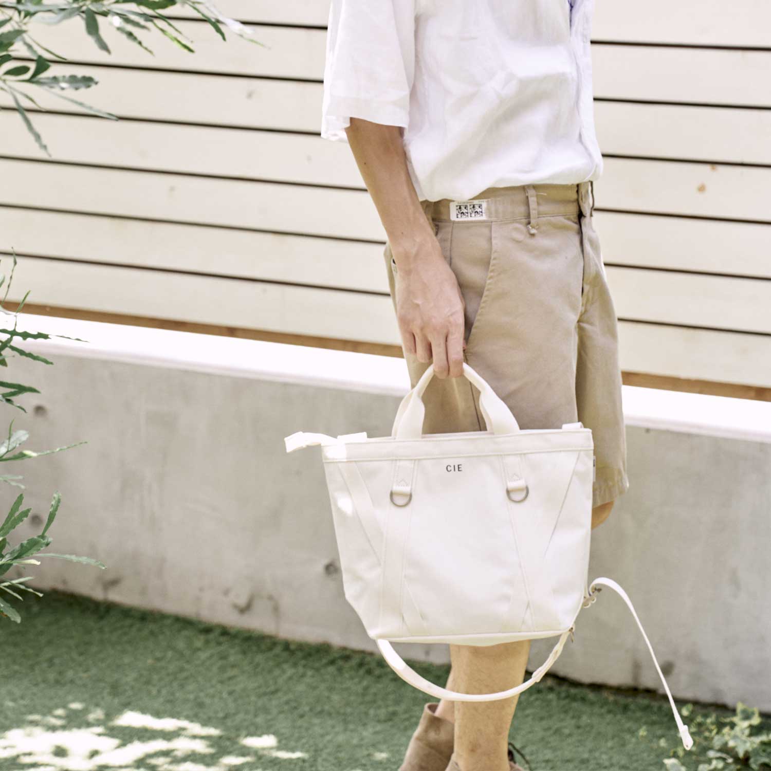 CIE-DUCK CANVAS TOTE - M SIZE - – CIE ONLINE STORE