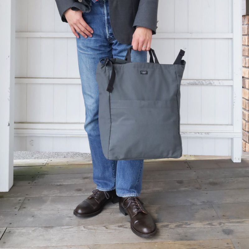 STANDARD SUPPLY SIMPLICITY 2WAY ZIP TOTE – by CITRON