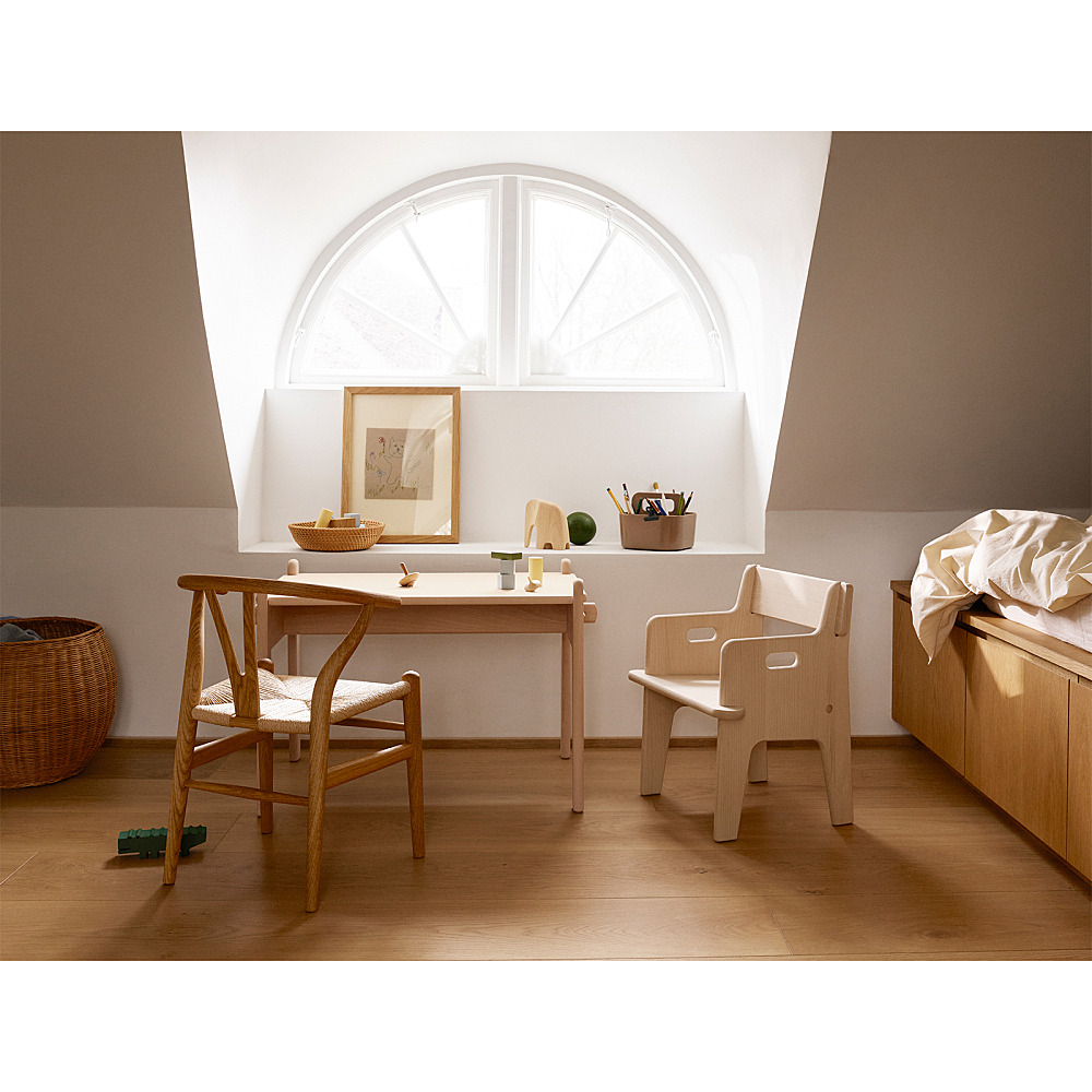 CH24 CHILDREN・Y-CHAIR｜カール・ハンセン＆サン｜コンフォートQ