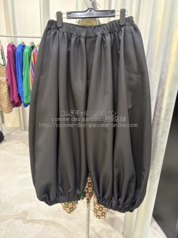 ブラックコムデギャルソン（BLACK COMME des GARCONS