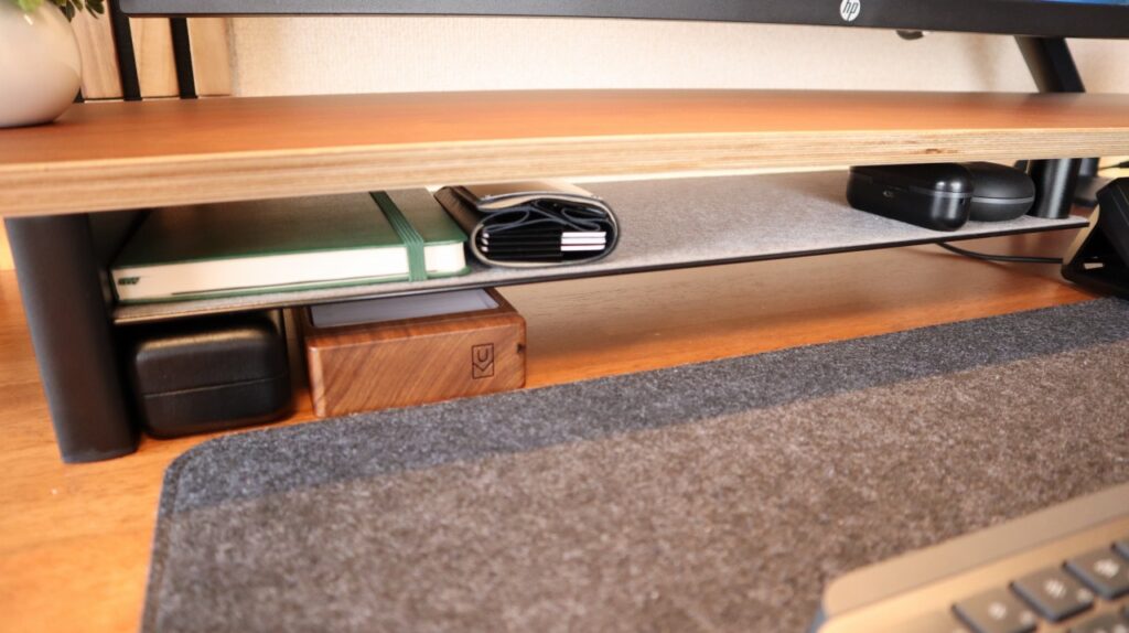 Amesobaのデスクシェルフをレビュー。国内で買える海外ライクなデスク