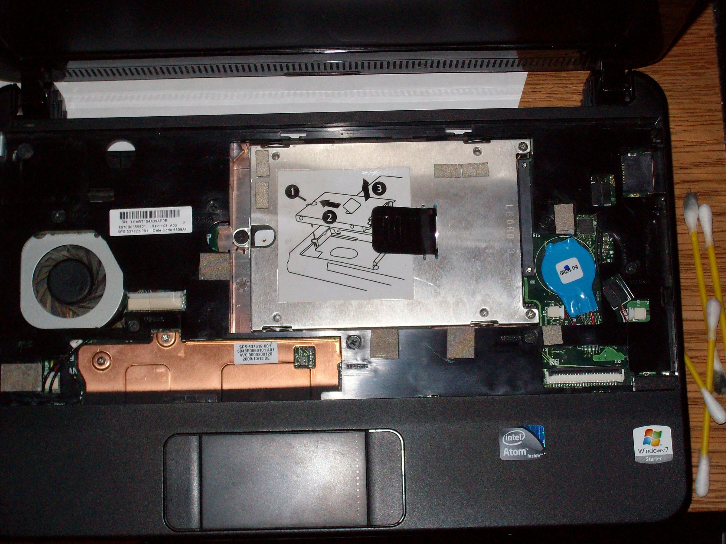 Opening HP Mini 110 : 6 Steps - Instructables