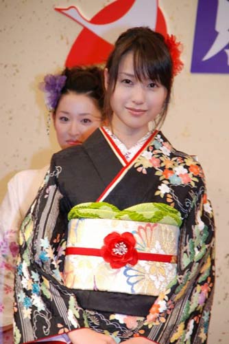 画像・写真 | 戸田恵梨香、振袖デートの相手は「パパとお兄ちゃん