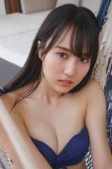 乃木坂46賀喜遥香、紺の水着で大人な表情 写真集の封入特典第2弾が先行