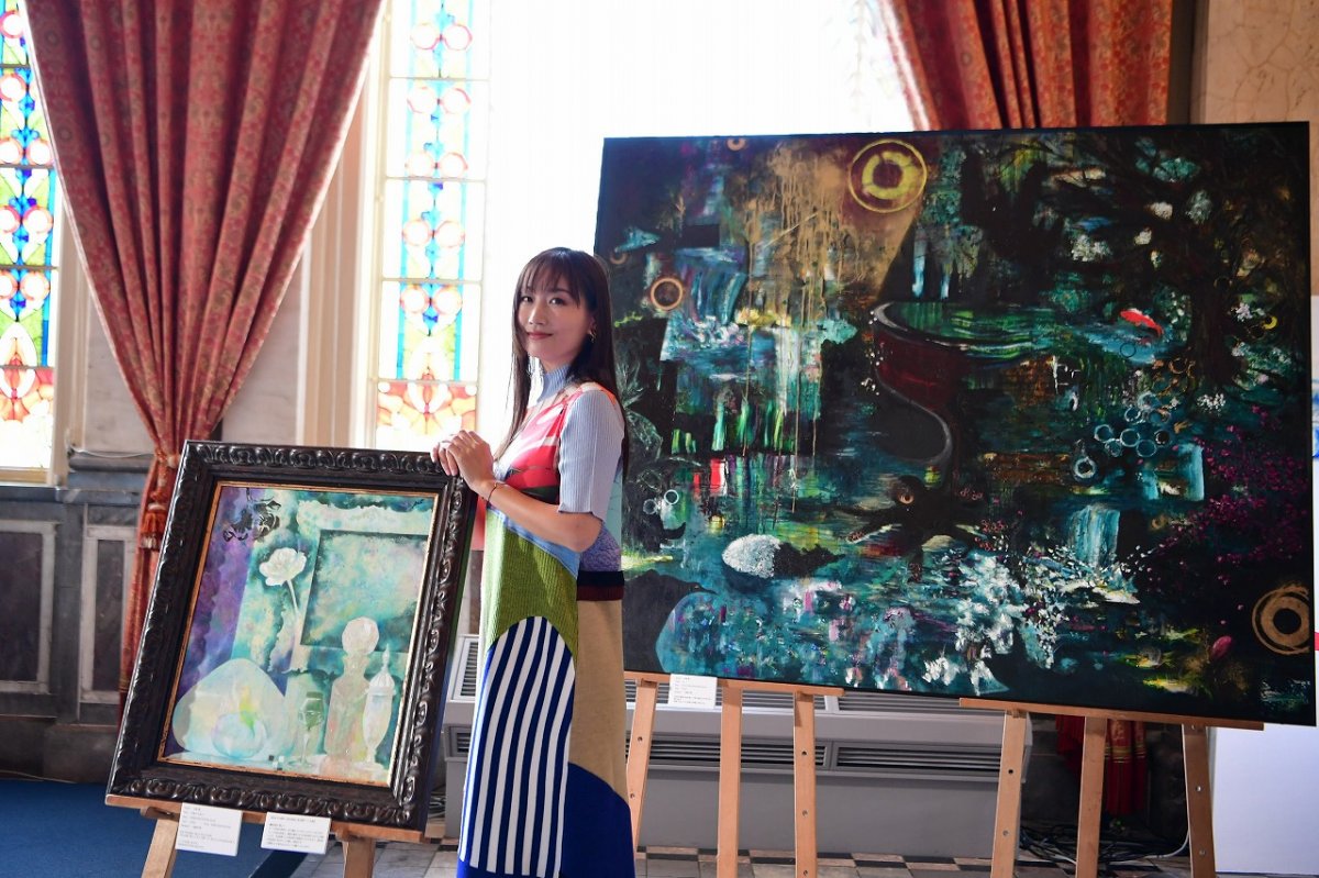 画家”大塚愛、本格的な油絵を披露 自宅は作品だらけ「娘は多分イラッ