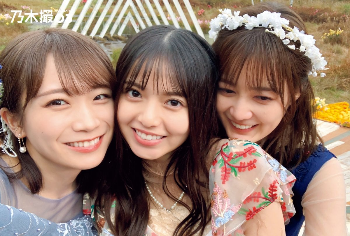 乃木坂46秋元真夏、卒業した齋藤飛鳥、生田絵梨花の3ショットも 『乃木