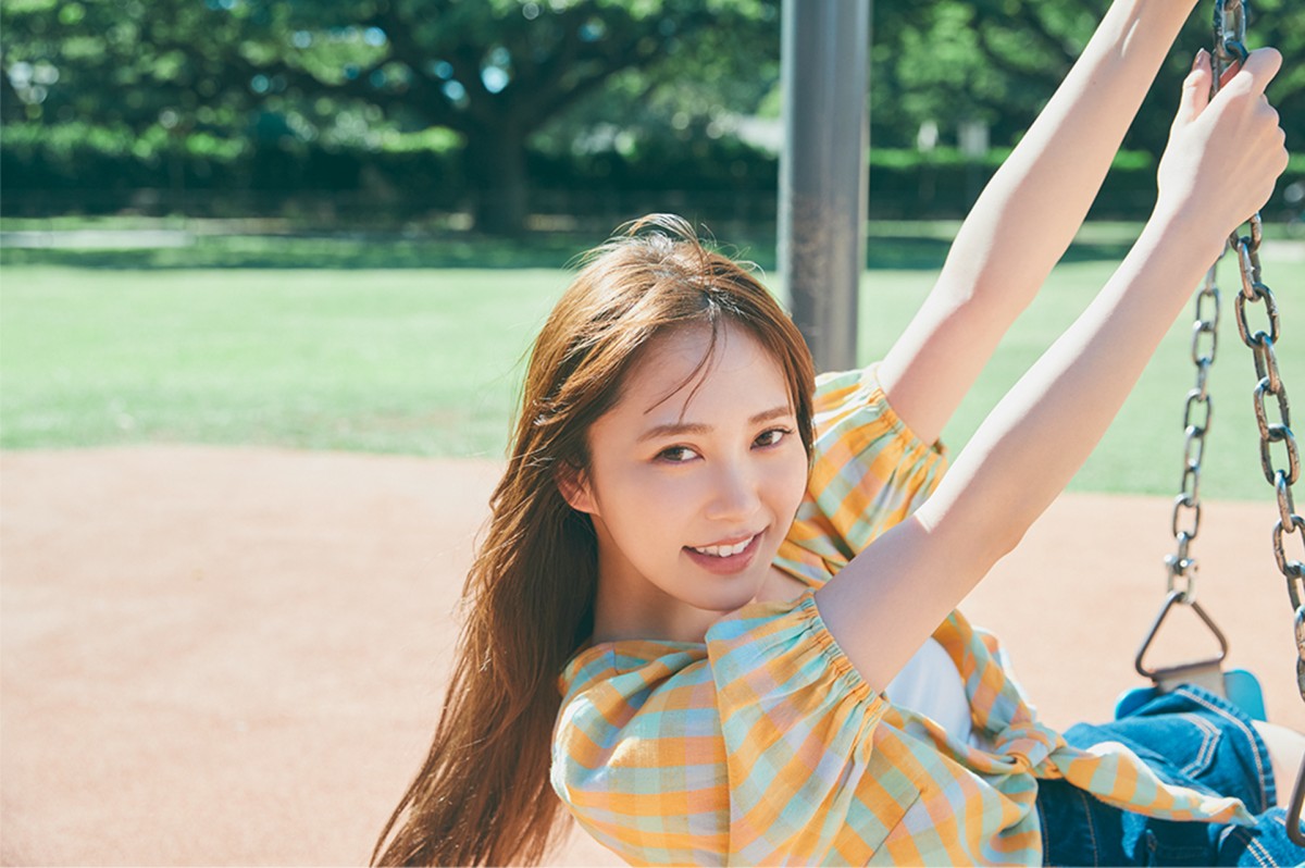 日向坂46加藤史帆、1st写真集発売決定 全編ハワイで水着＆ランジェリー