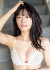 なんばの絶対的エース”NMB48上西怜、北の大地で美ボディ大開放