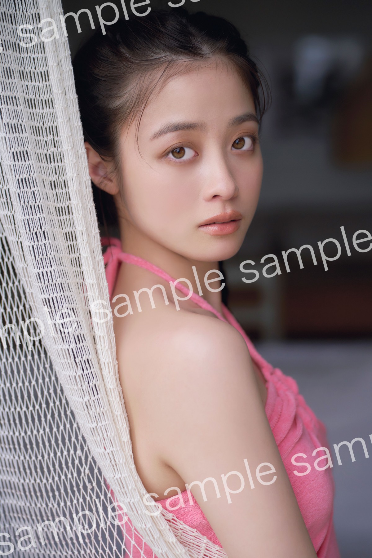 橋本環奈、5年ぶり『3rd写真集』特典ポストカードの絵柄公開 “お渡し会