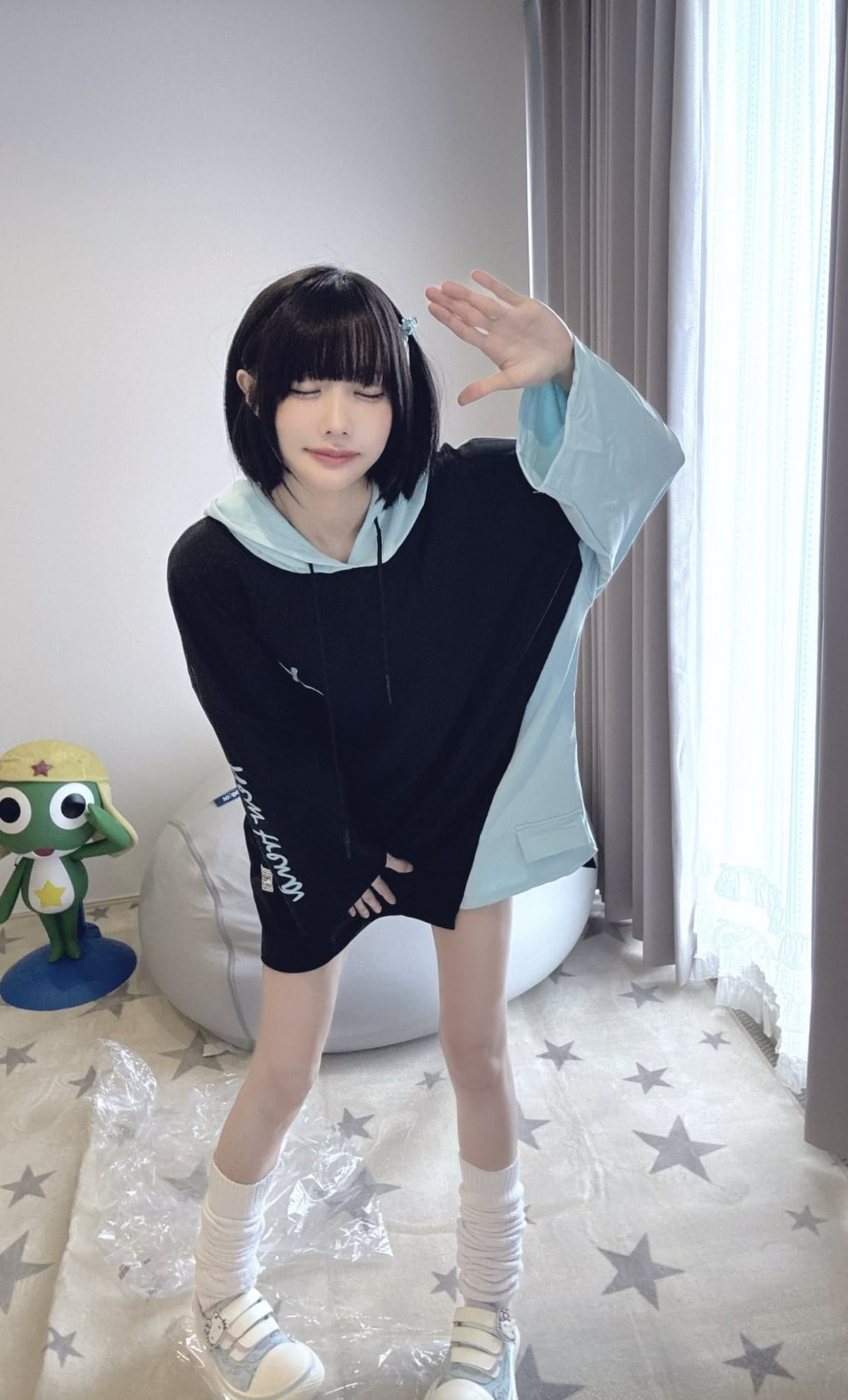 あのちゃん「洋服ダサいとか気にすな」 話題のパーカー姿に大反響