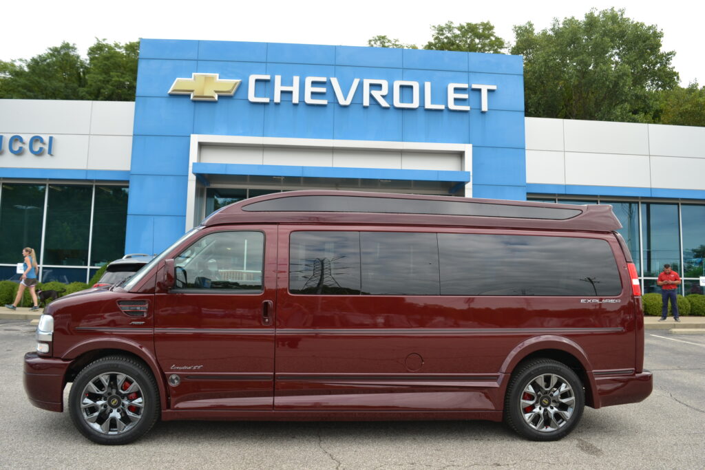 2024 Chevy Express 9 Passenger - Explorer Limited X-SE VC Sport