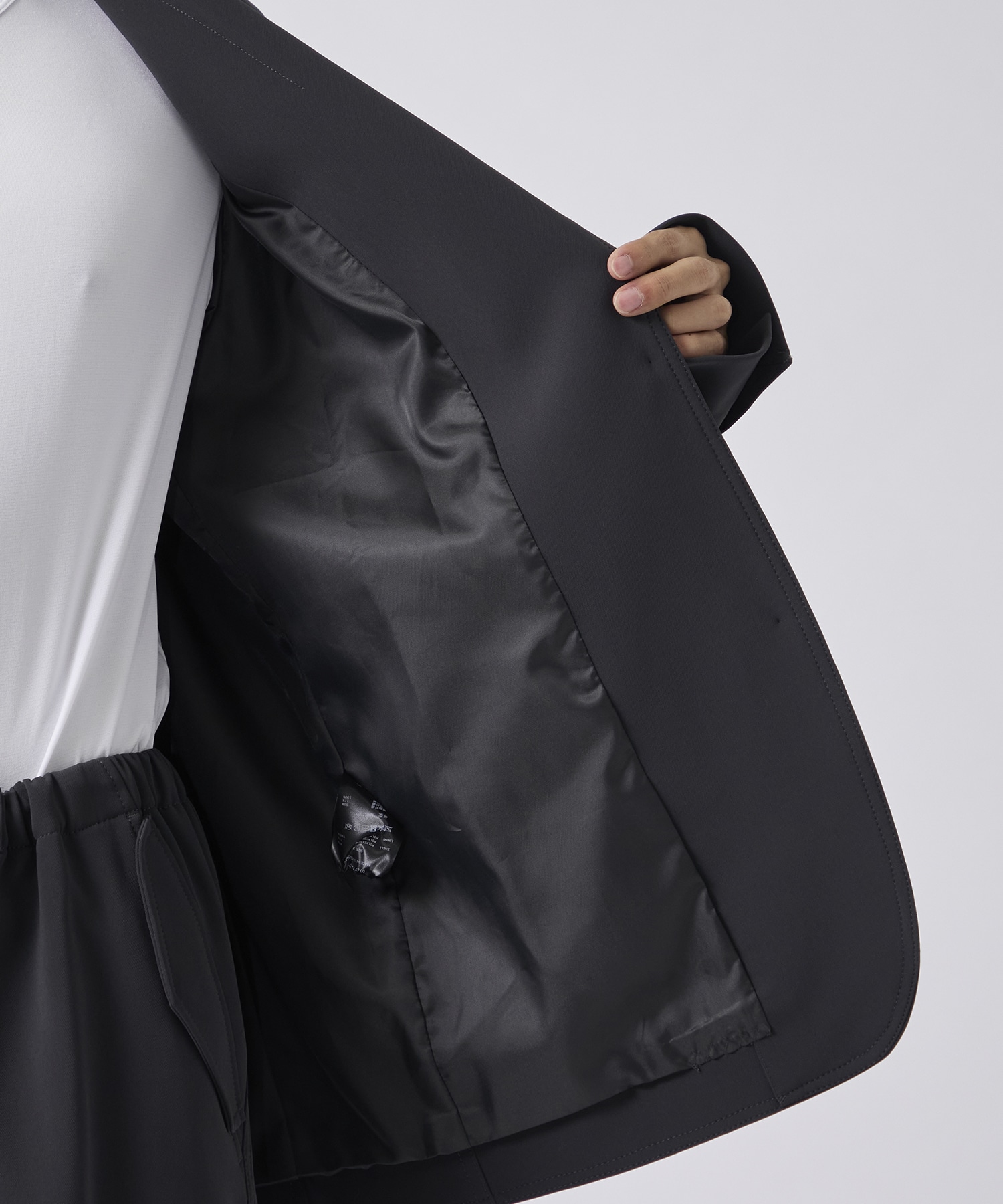 ｶｰﾌﾞｼﾞｯﾌﾟｼﾞｬｹｯﾄ ｜ CONZ