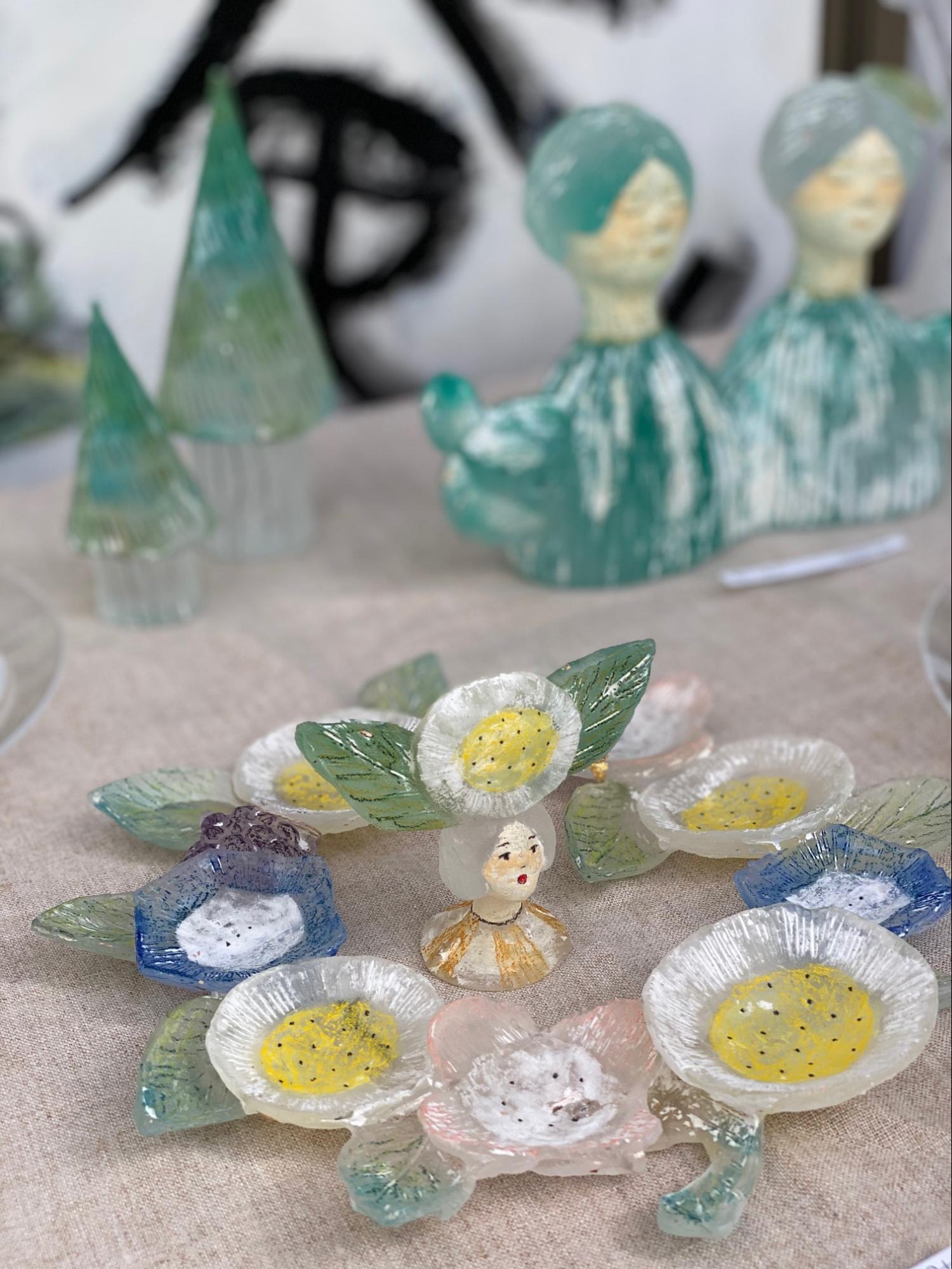 安達知江 - 作家紹介 - 手作りの陶器と雑貨を扱うお店「空菴（くうあん