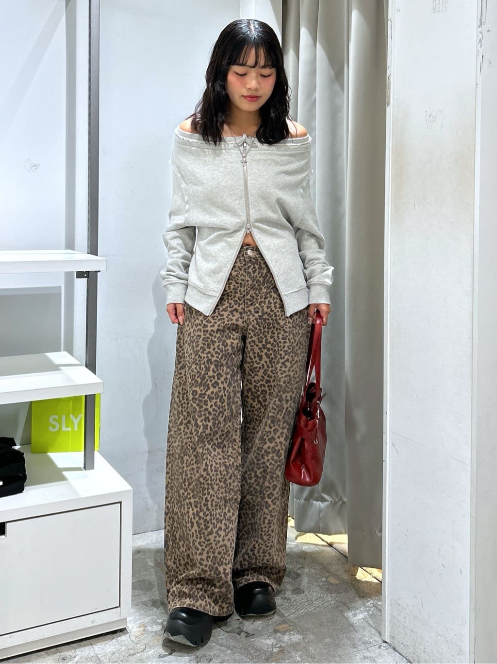 SLYのLEOPARD WIDE LEG PT-Dを使ったコーディネート | Rakuten Fashion