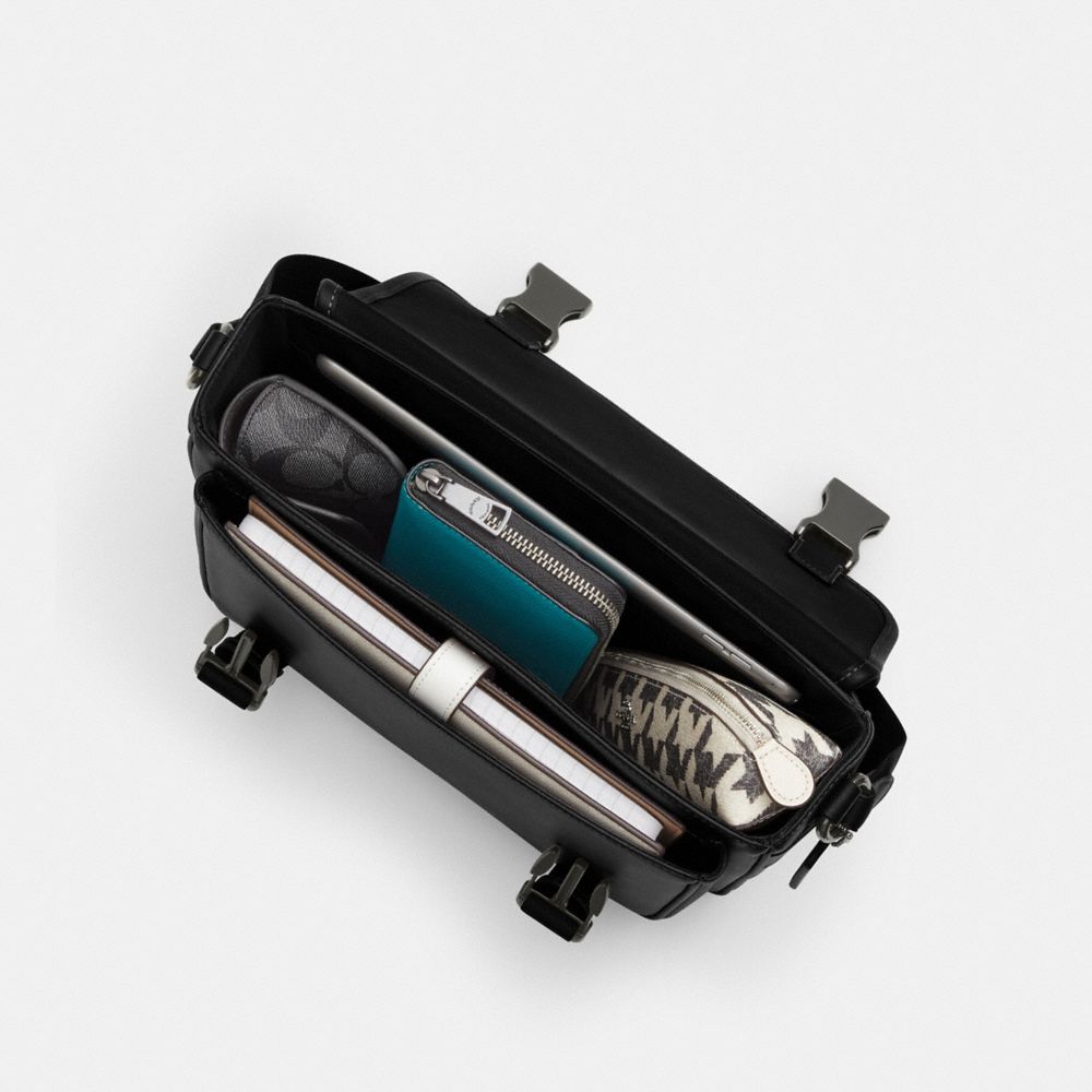 公式】コーチアウトレット | レーサー メッセンジャー・シグネチャー