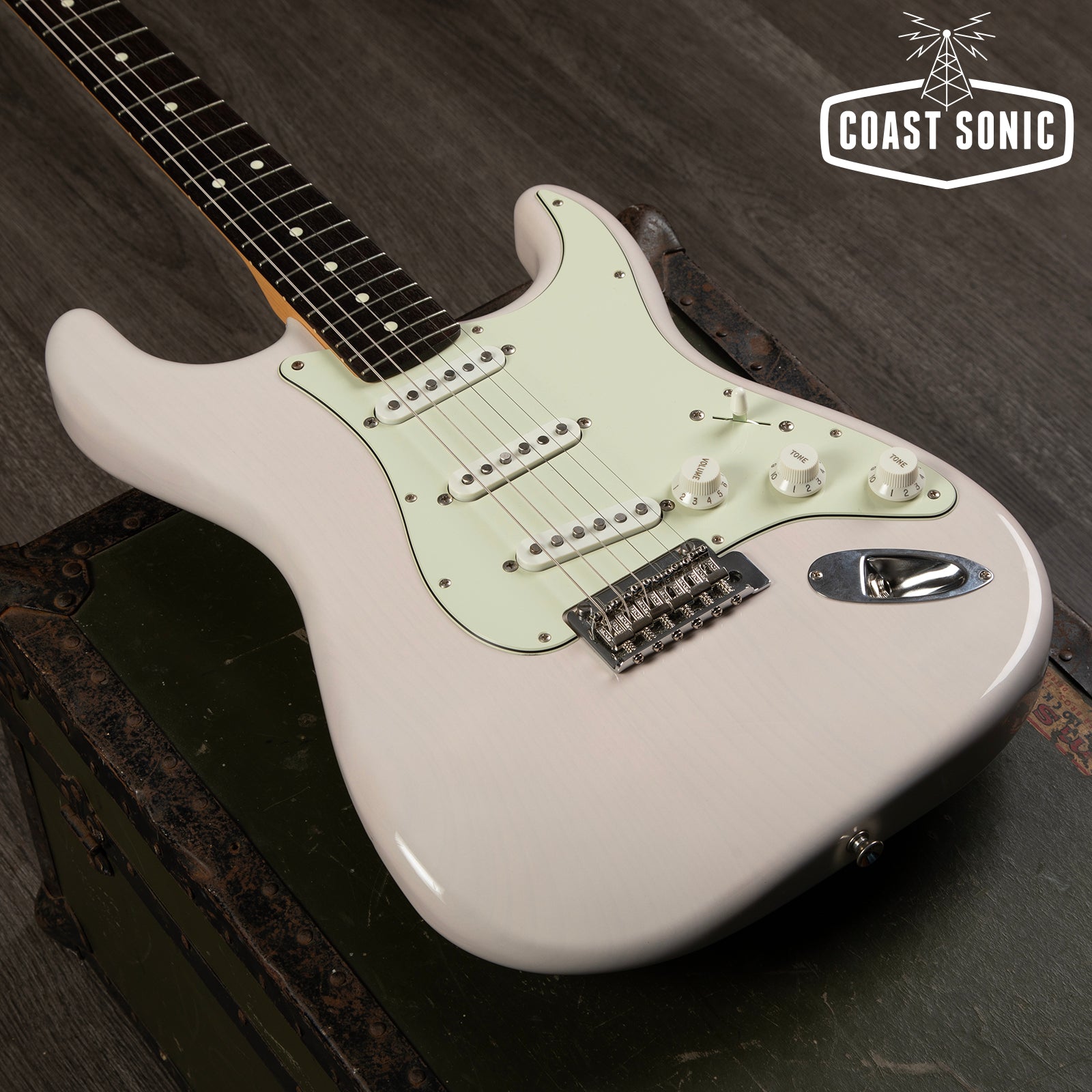 2022 Fender Hybrid II 60s Stratocaster Made in Japan Transparent Blond