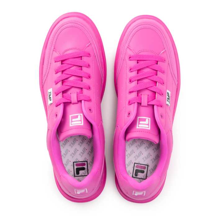 IMP.×FILA♡限定スニーカー予約販売スタート！鮮やかピンクが可愛い