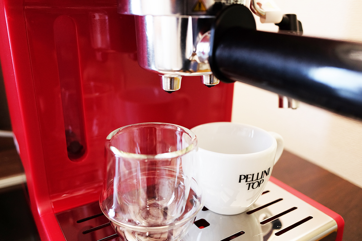 デロンギ社製の家庭用エスプレッソマシン「アクティブ」レビュー