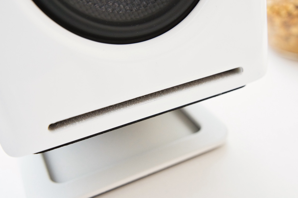 真っ白でおしゃれなPCスピーカー『Audioengine A2+ Wireless』レビュー