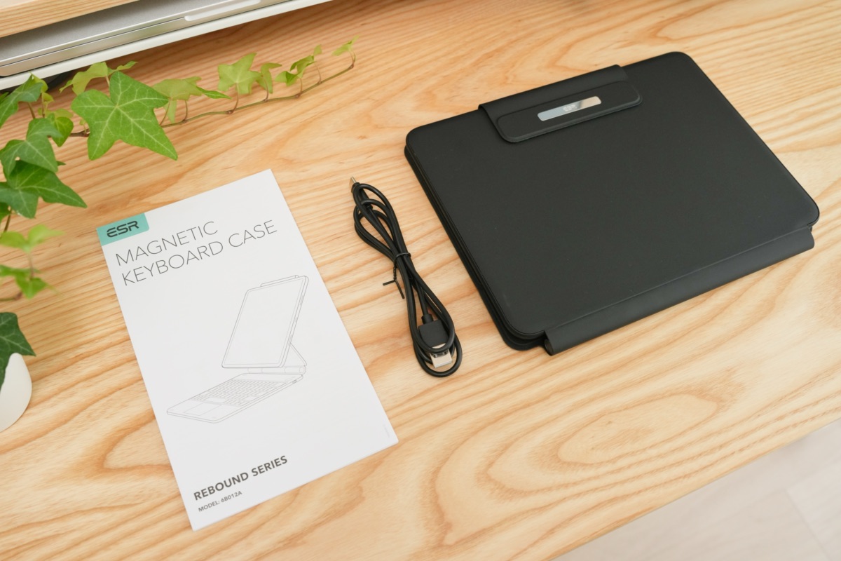 ESR Rebound マグネットキーボードケース』レビュー｜高コスパでiPad用