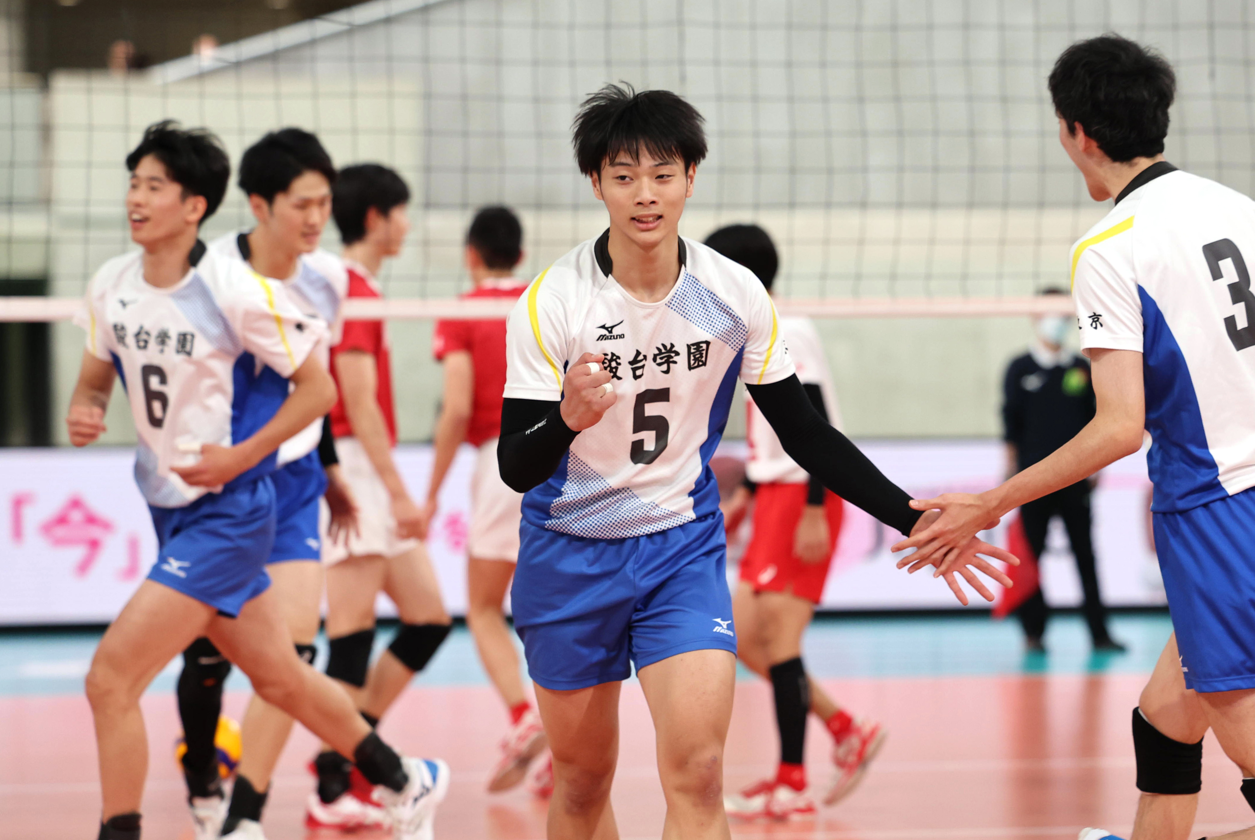 春高バレー 駿台学園、堅守とサイド攻撃で圧倒 2度目Vへ（写真・画像