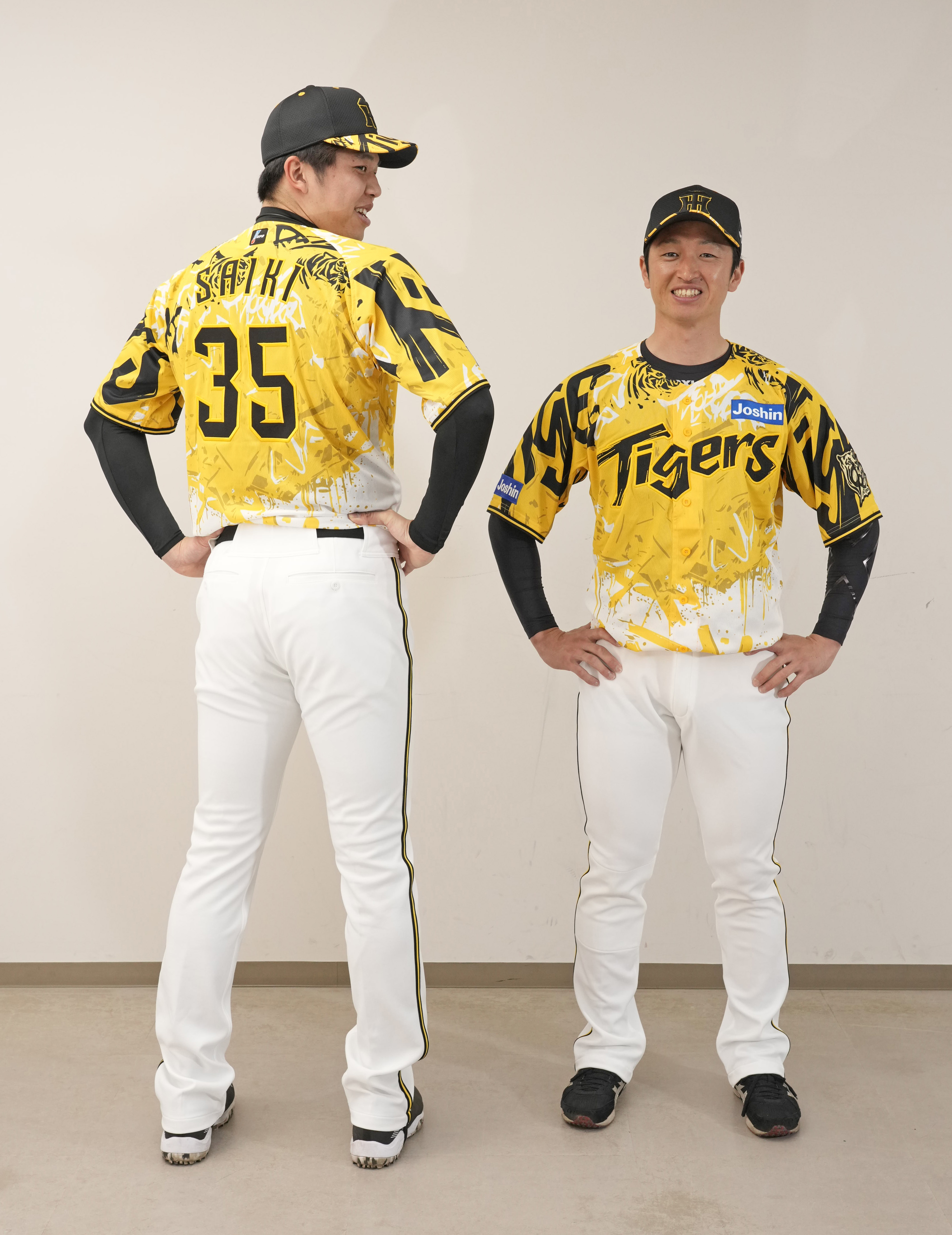 Tigers 【値下げ】Tigers タイガース ユニフォーム SATO 8 佐藤輝明