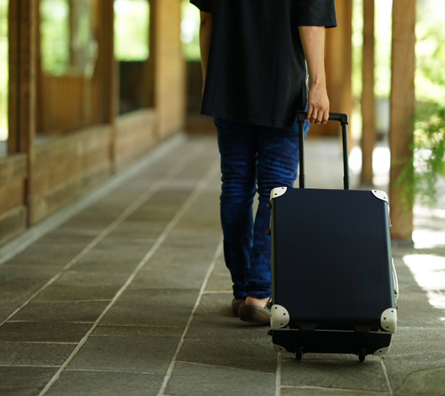 CLOONEY-クルーニ- /TRIO co.,Ltd