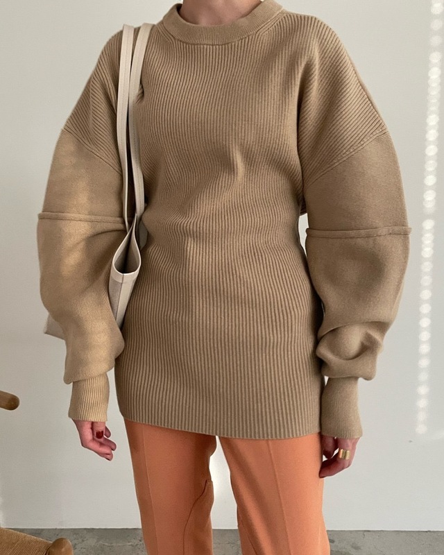 1枚で様々な着方が楽しめる今季おすすめのニットトップス”3WAY ARRANGE