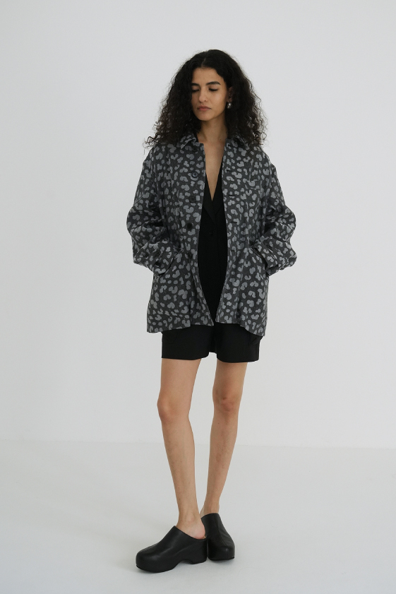 1/10(金)より25SSが立ち上がります。 先行予約でも大人気だったLEOPARD