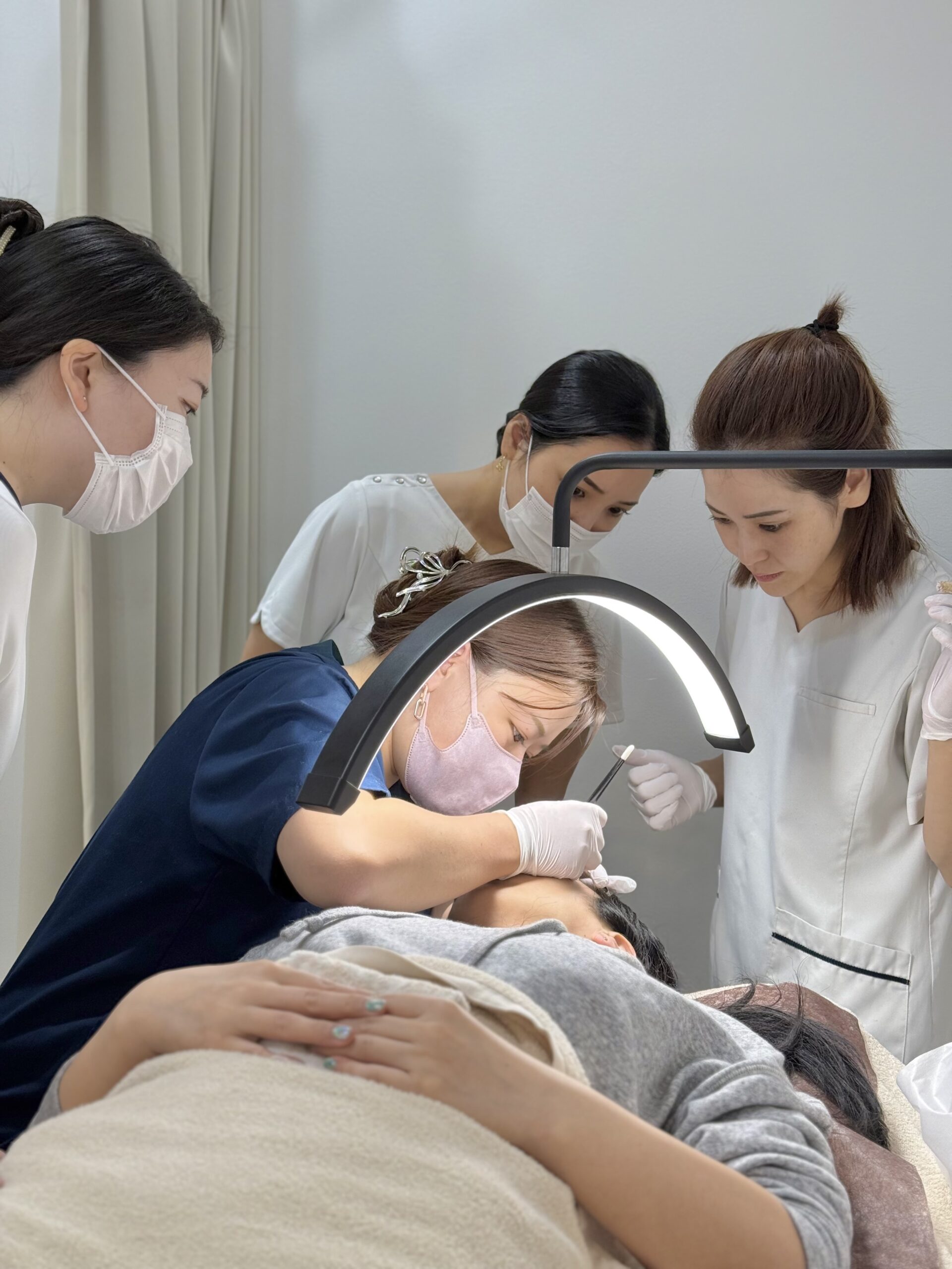 沖縄アートメイクスクール【クララ美容皮膚科 採用率100％】 | クララ