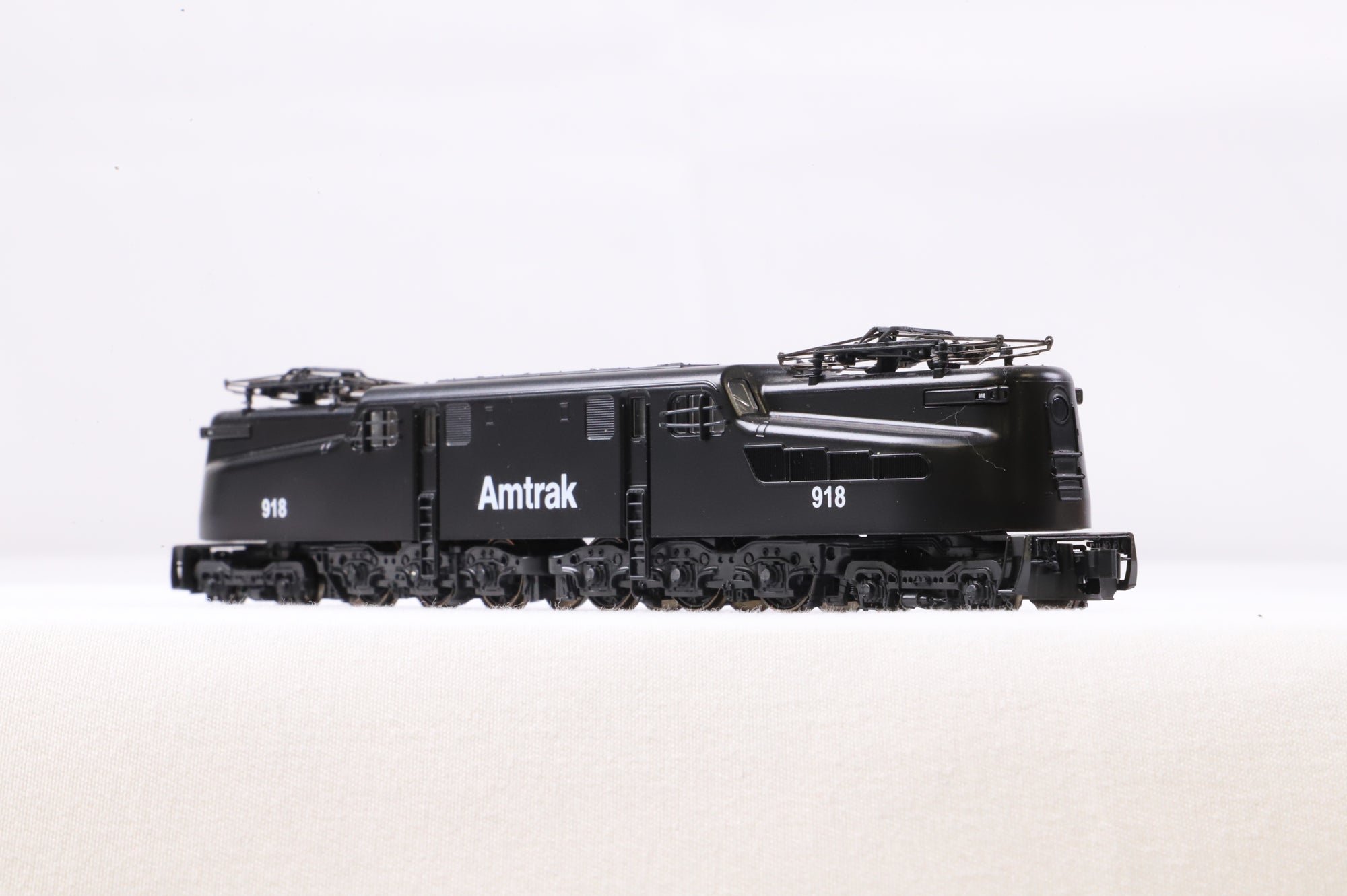 Kato N 137-2022 GG1 Amtrak '918' Electric Locomotive - Clark Railworks