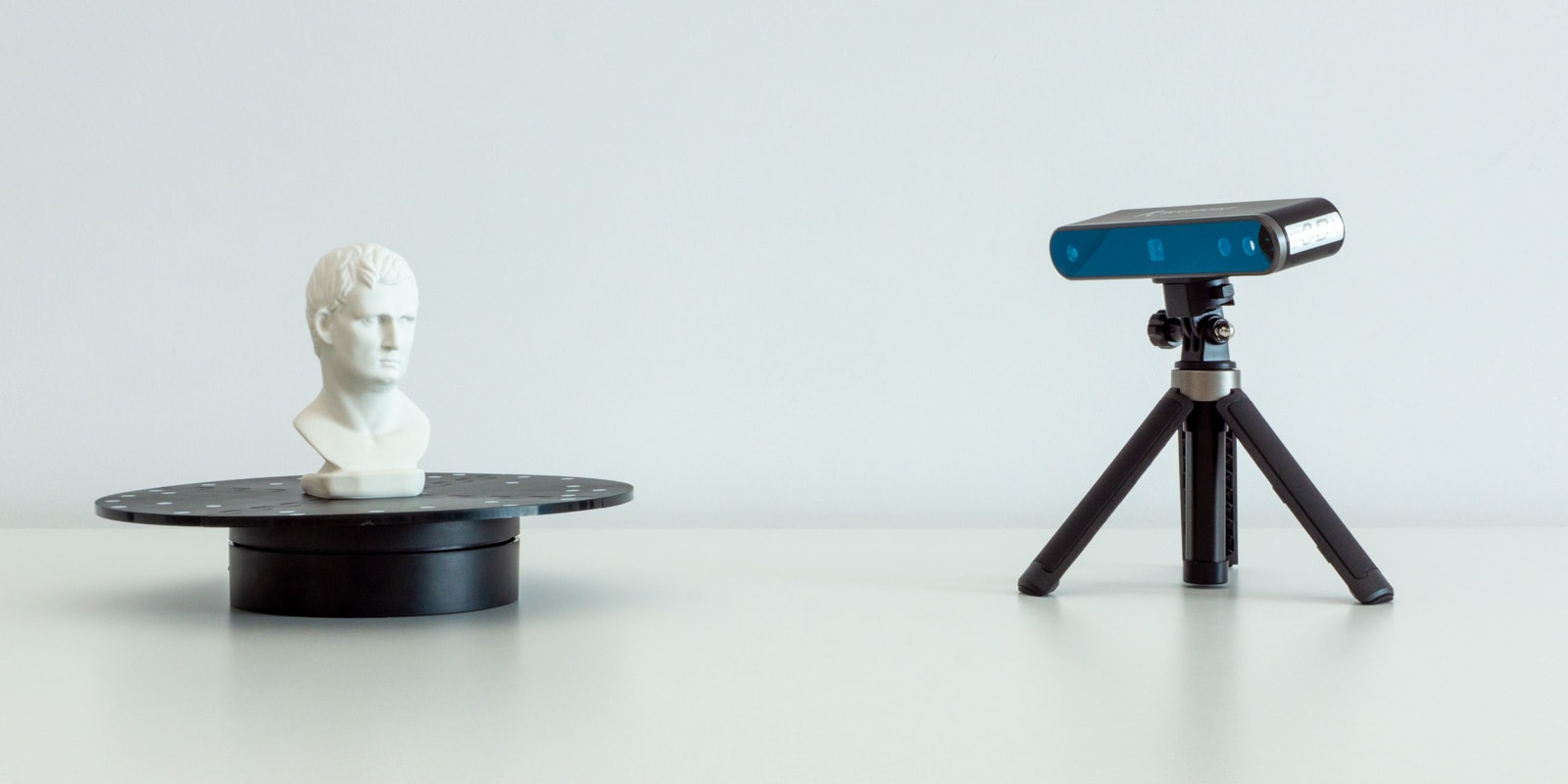 Revopoint POP 2 Review: Low-Cost Desktop 3D Scanning | Clever