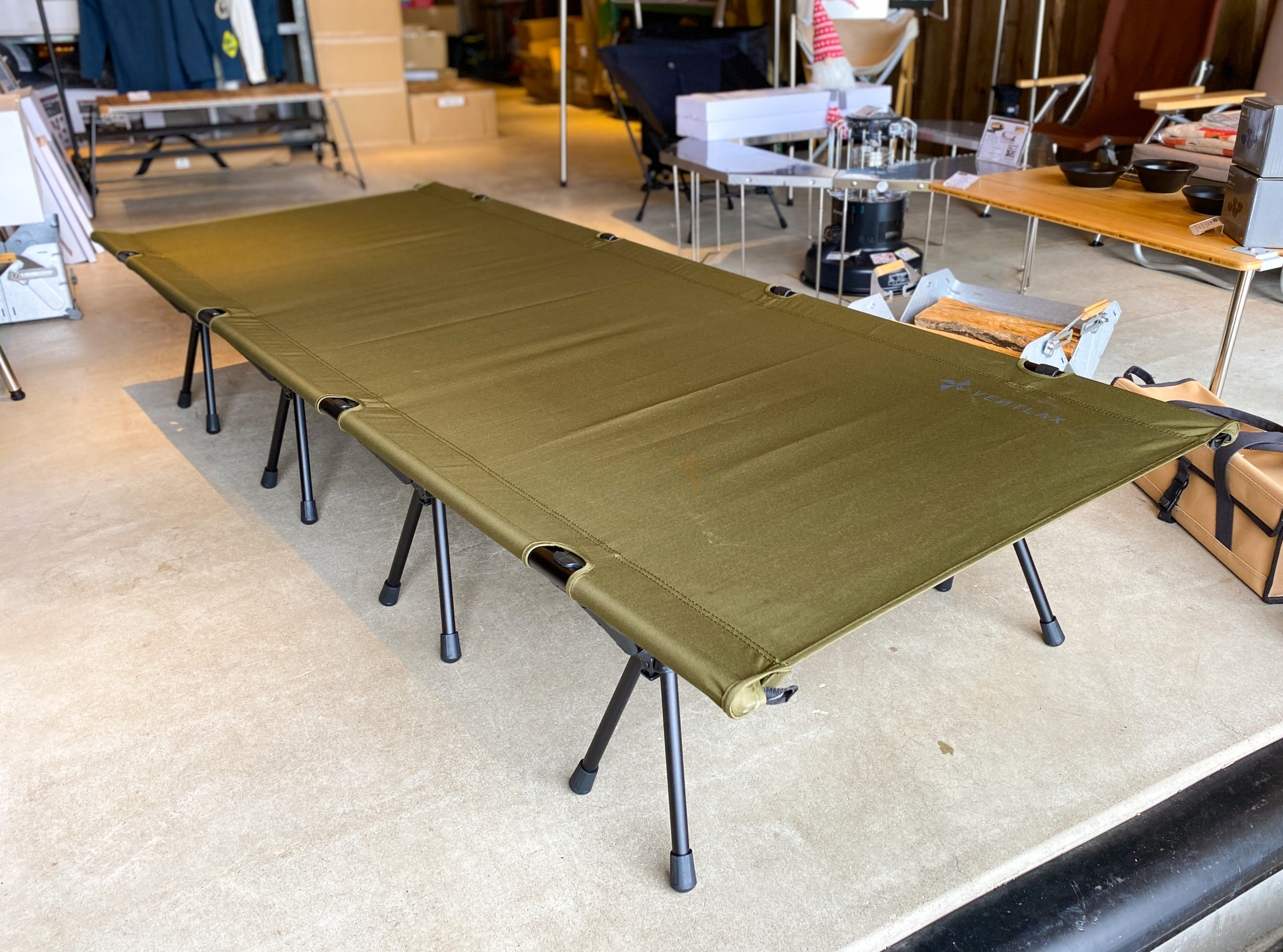 VENTLAXから待望のワイドコットの登場です！「2WAY ADJUSTABLE COT